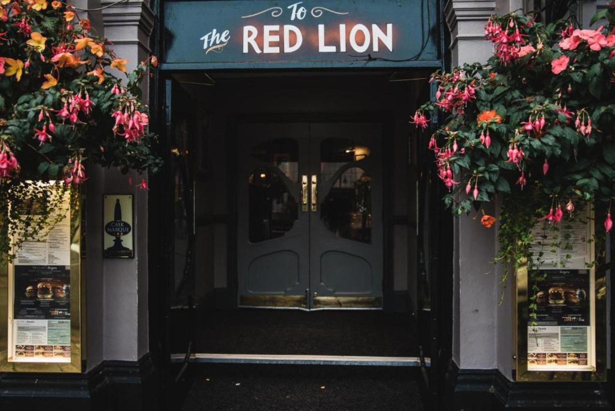 The Red Lion Hotel ルートン エクステリア 写真